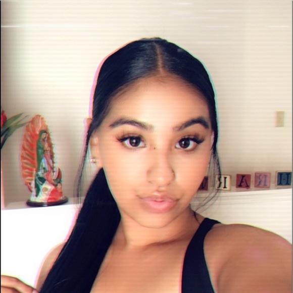 Meet your Posher, Mitzi - Picture 1 of 1